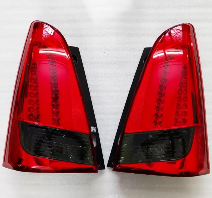 Innova Type 4 Taillight